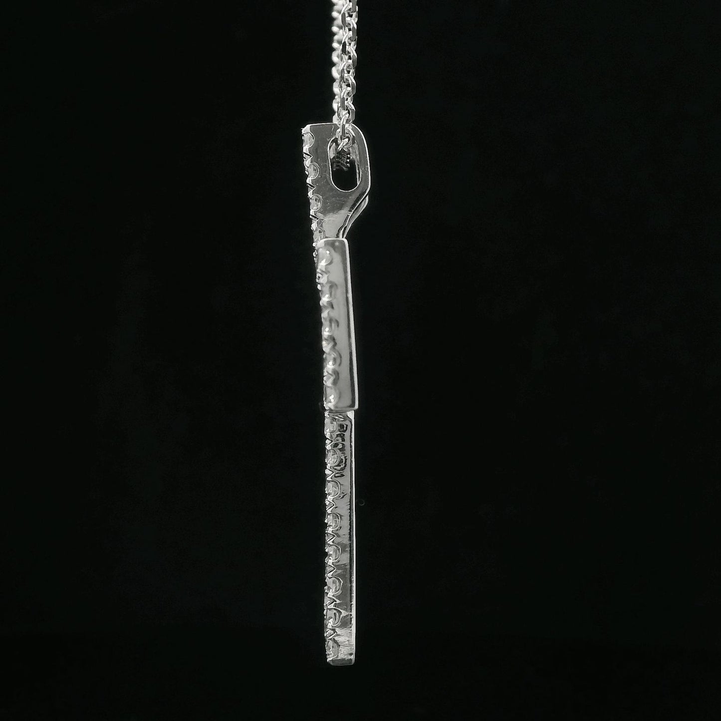 2.10 CTW Round Brilliant Cut Elegant Diamond Cross Pendant