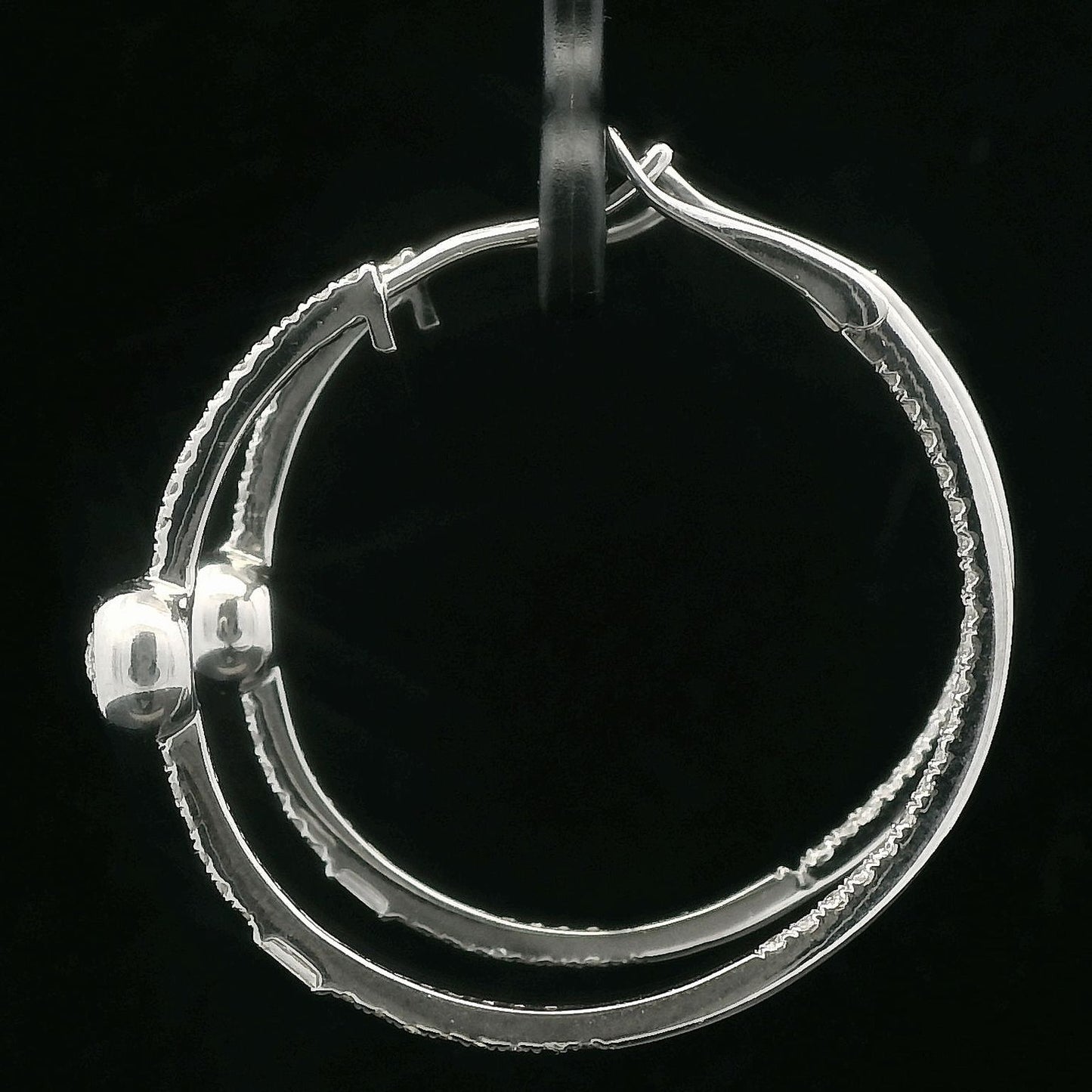 0.65CTW Elegant Diamond Hoop Earrings