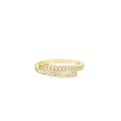 0.31CTW Elegant Gold Diamond Ring