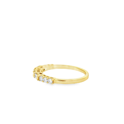 0.34CTW Elegant Gold Diamond Ring