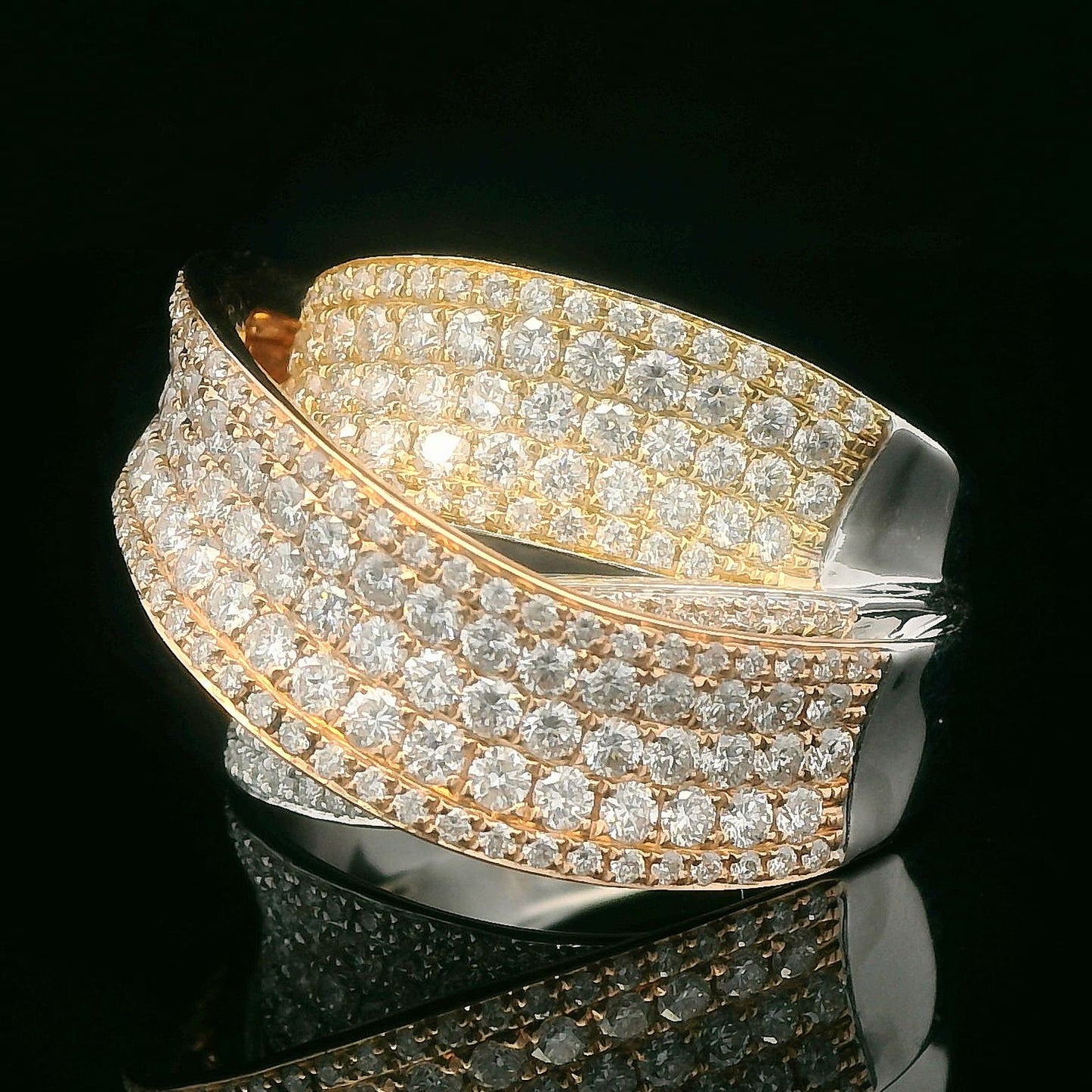 2.89CTW Round Brilliant Cut Elegant Diamond-Studded Ring