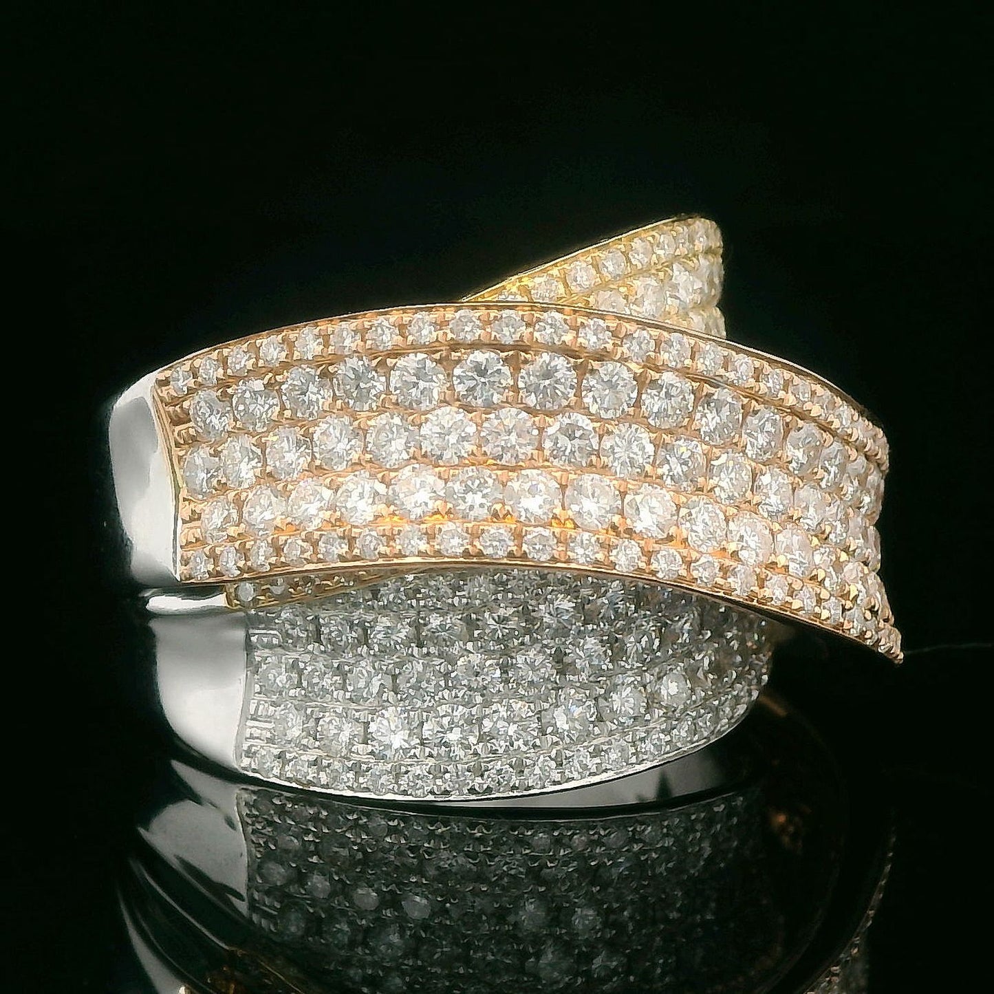 2.89CTW Round Brilliant Cut Elegant Diamond-Studded Ring