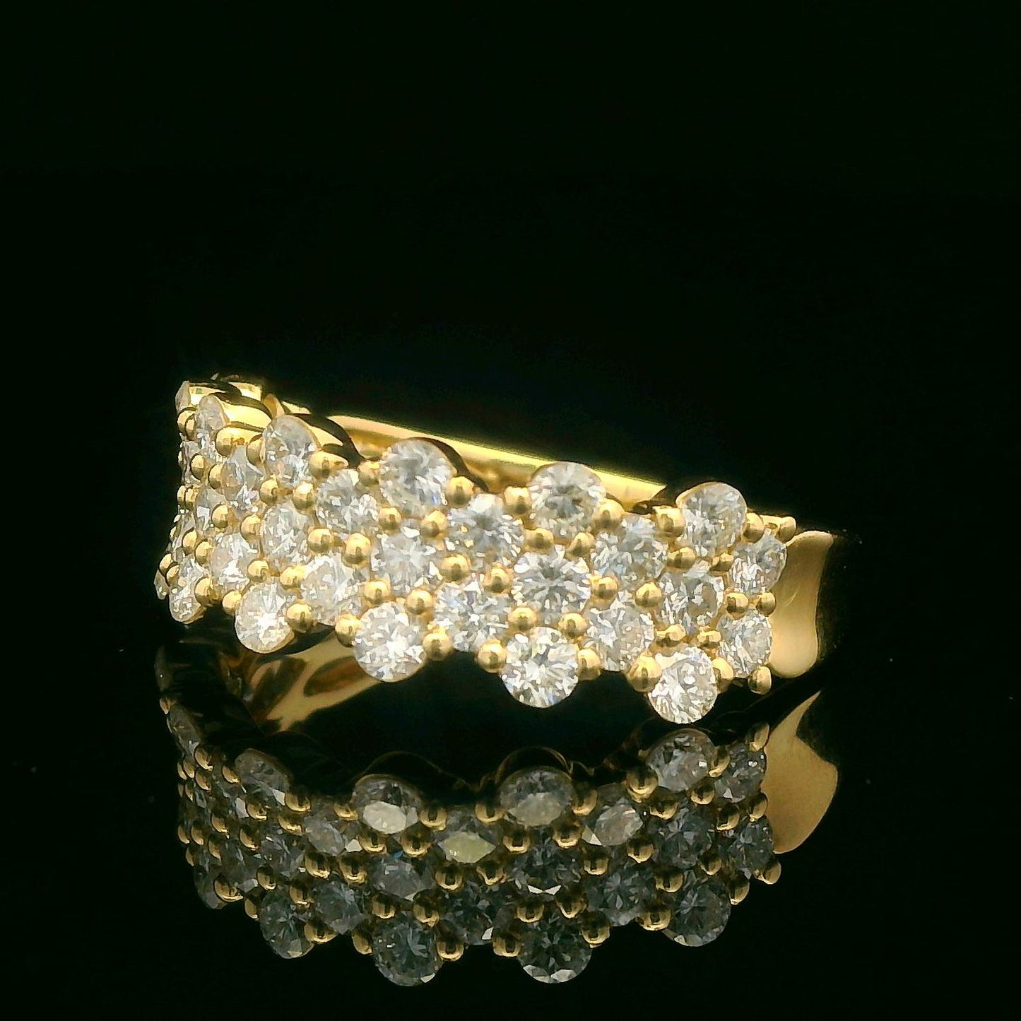 1.50CTW Round Brilliant Cut Elegant Gold Diamond Ring