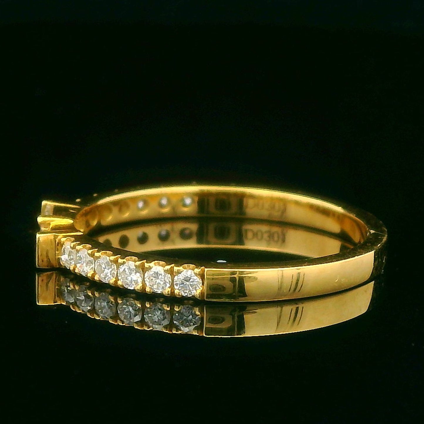 0.31CTW Elegant Gold Diamond Ring