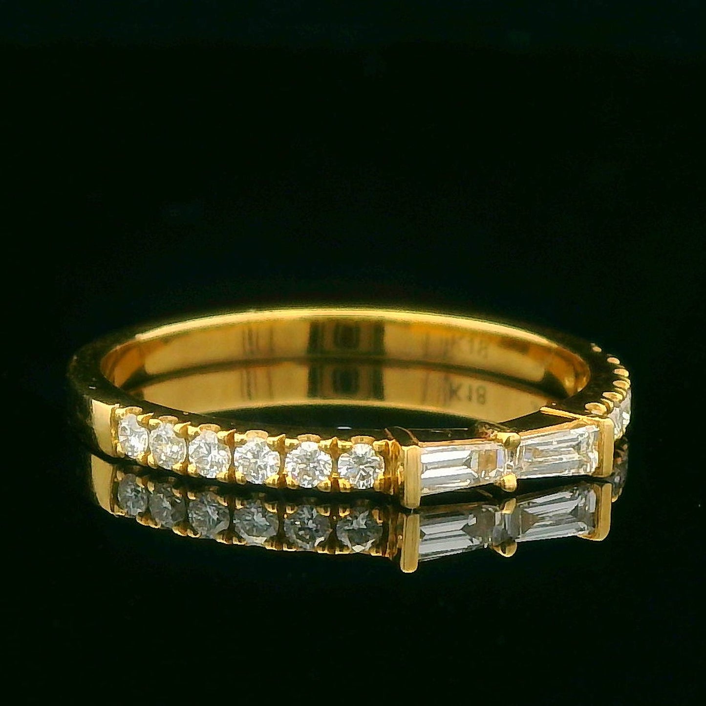 0.31CTW Elegant Gold Diamond Ring