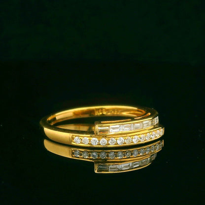 0.31CTW Elegant Gold Diamond Ring