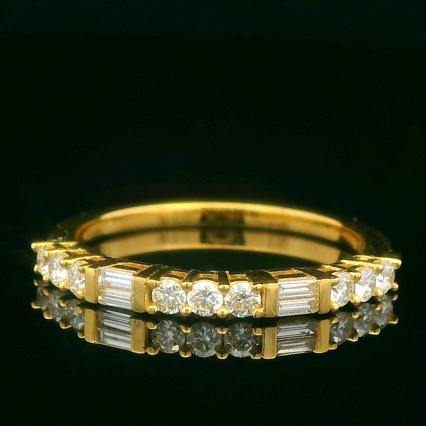 0.34CTW Elegant Gold Diamond Ring