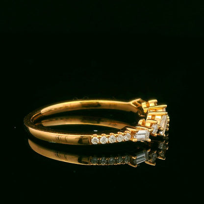 0.28CTW Elegant Gold Ring with Diamonds