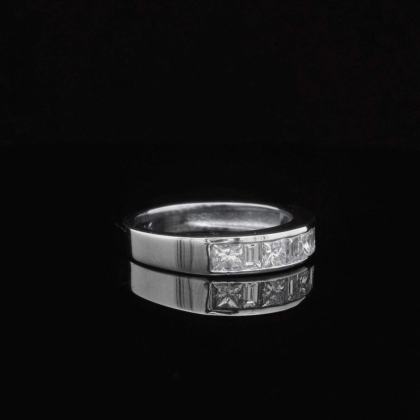 1.00CTW Princess Cut Elegant Diamond Ring