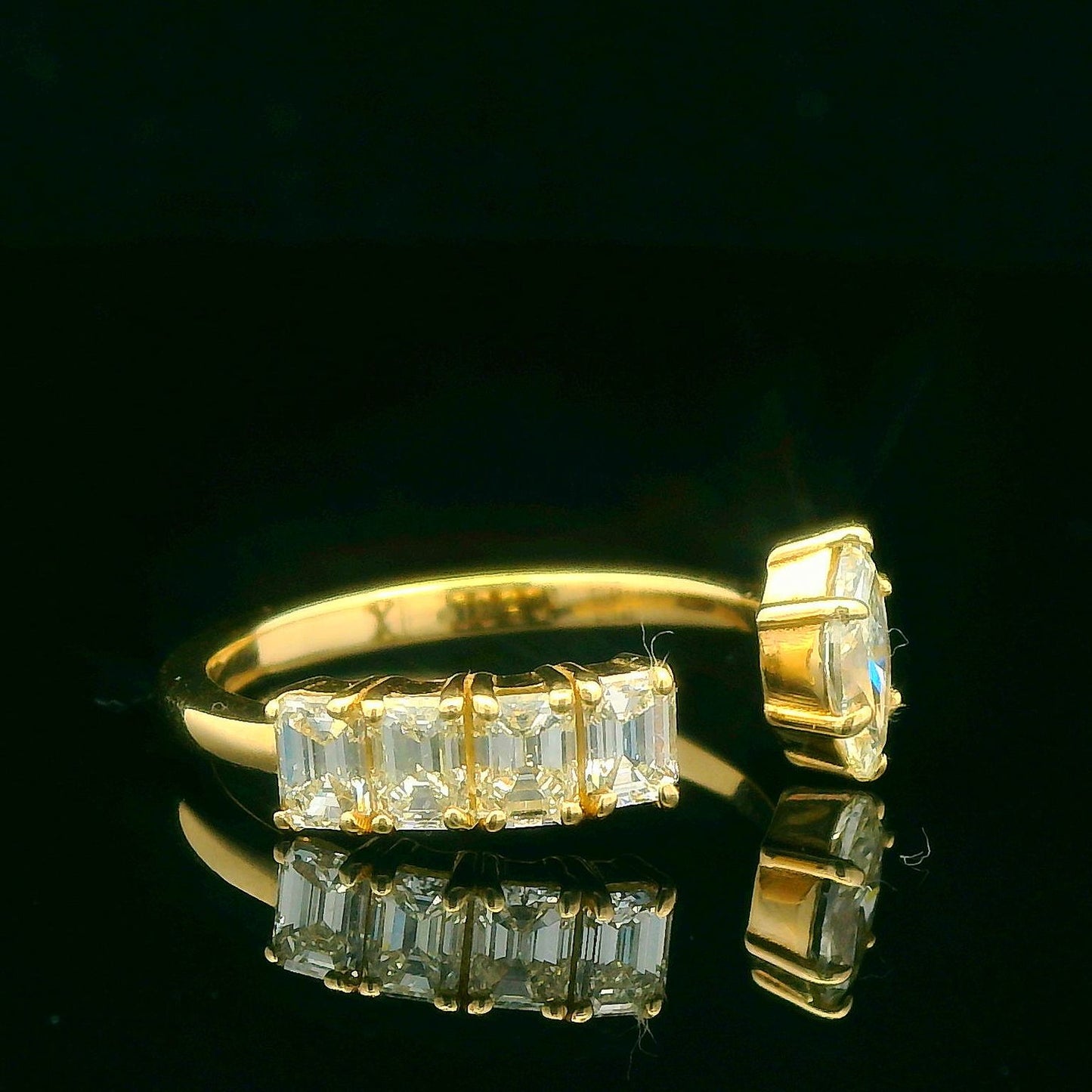 1.14CTW Elegant Gold Diamond Ring