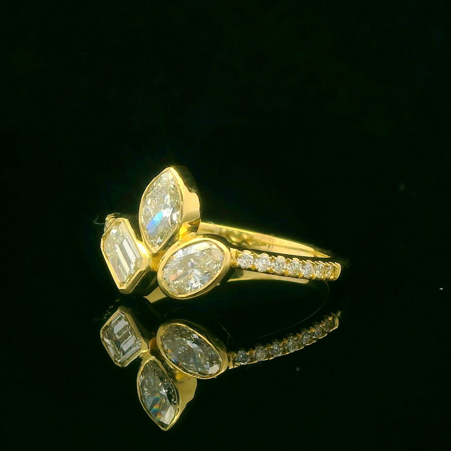 1.16CTW Elegant Gold Diamond Ring