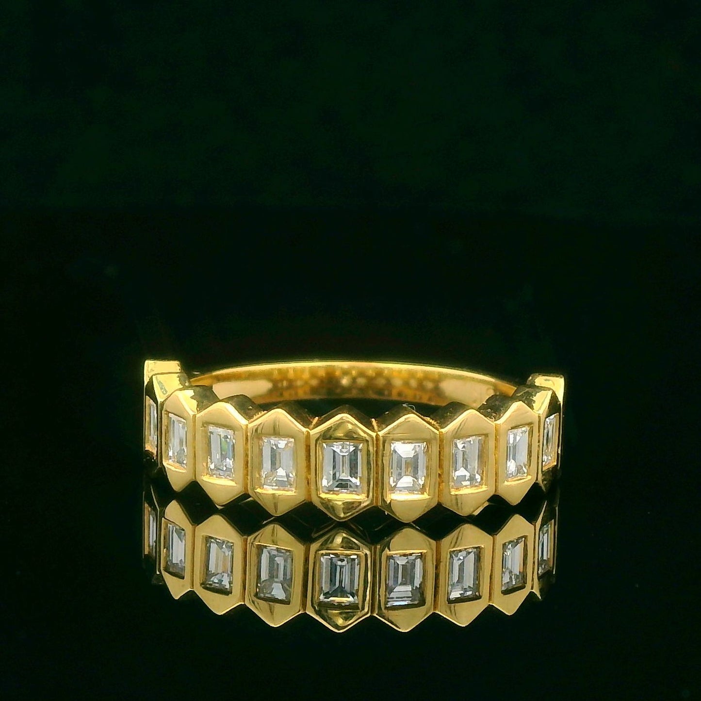 0.68CTW Elegant Gold Ring with Diamonds