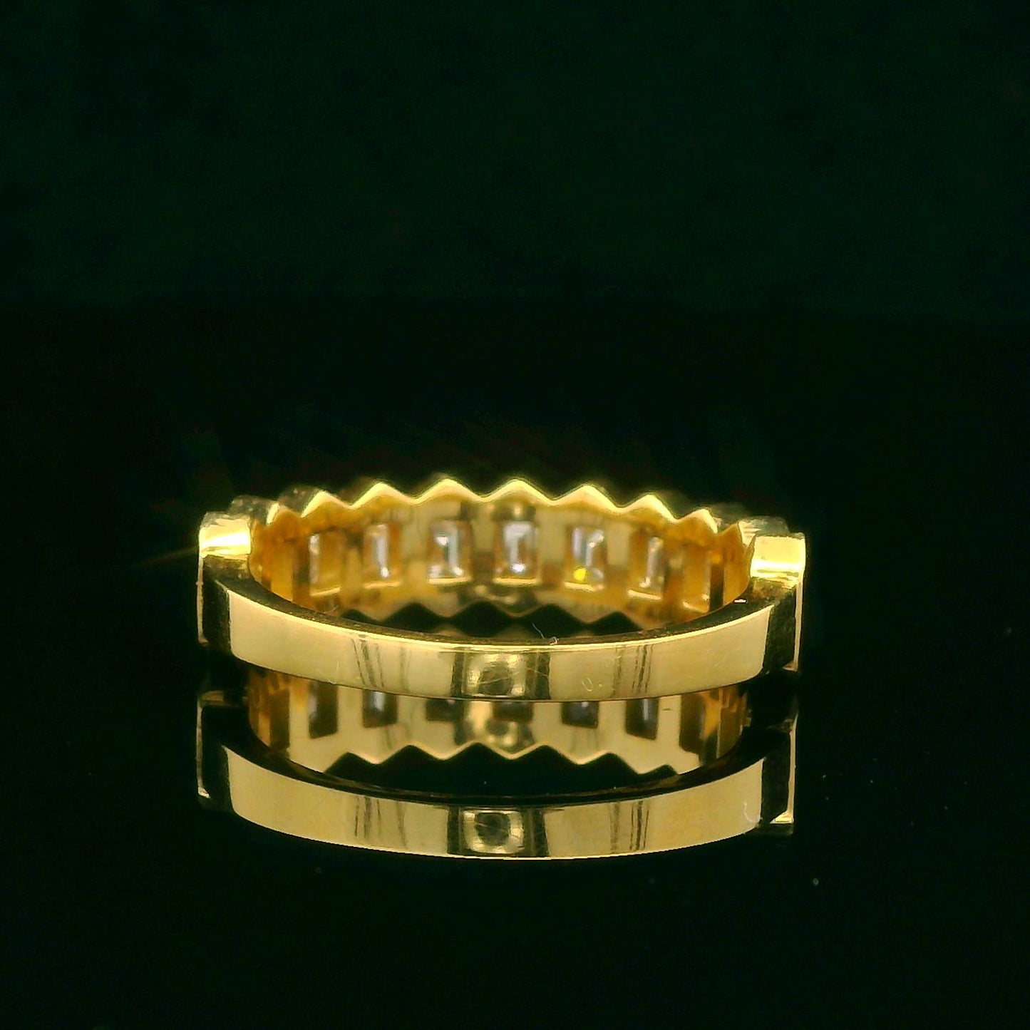 0.68CTW Elegant Gold Ring with Diamonds