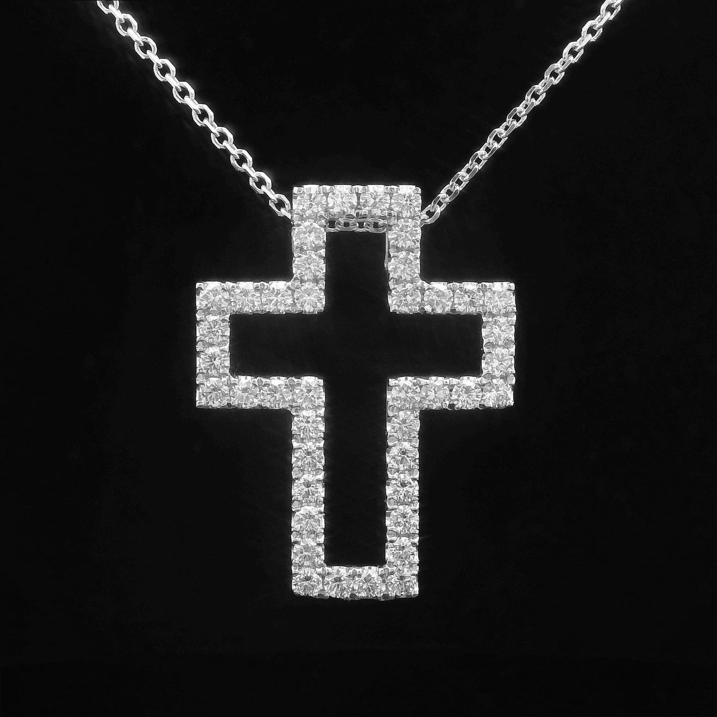 1.60CTW Round Brilliant Cut Elegant Diamond Cross Pendant