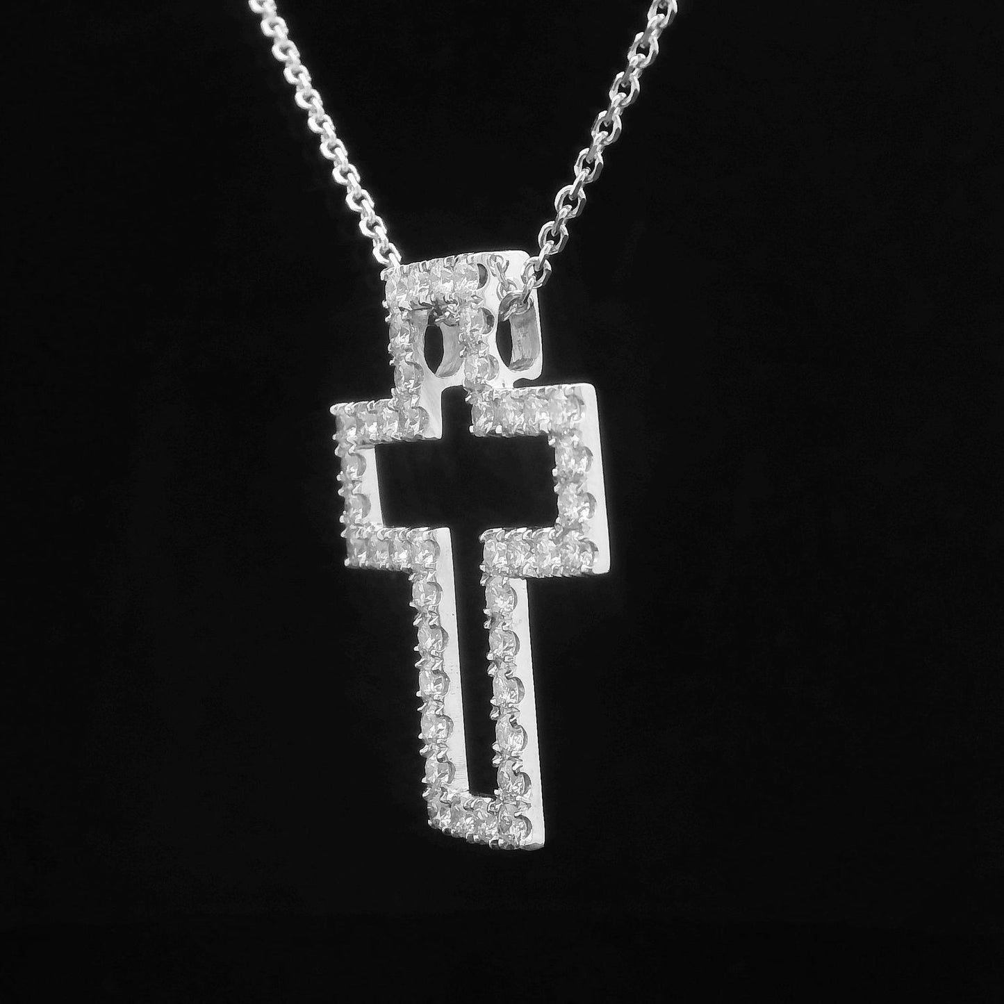 1.60CTW Round Brilliant Cut Elegant Diamond Cross Pendant