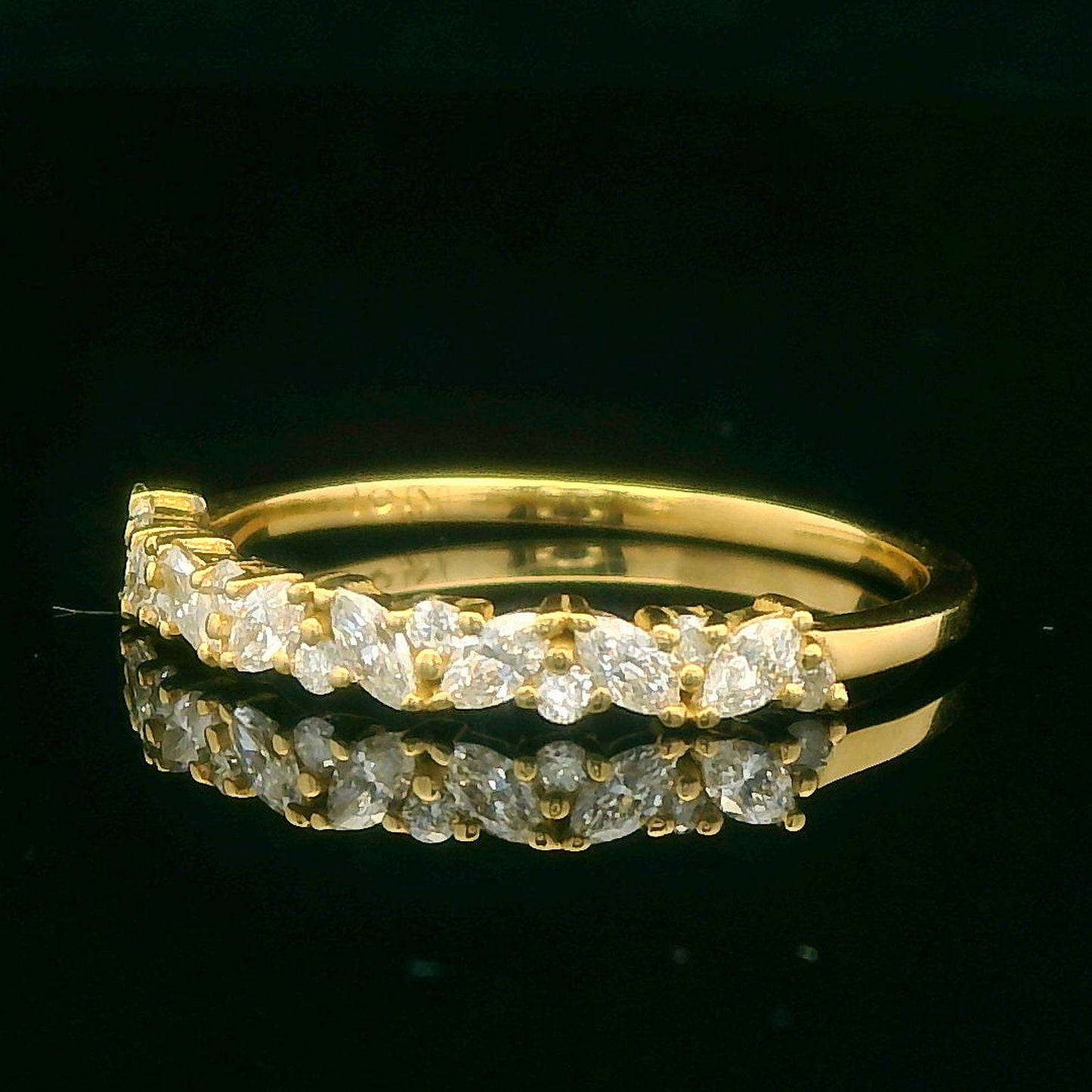 0.08CTW Elegant Diamond Ring