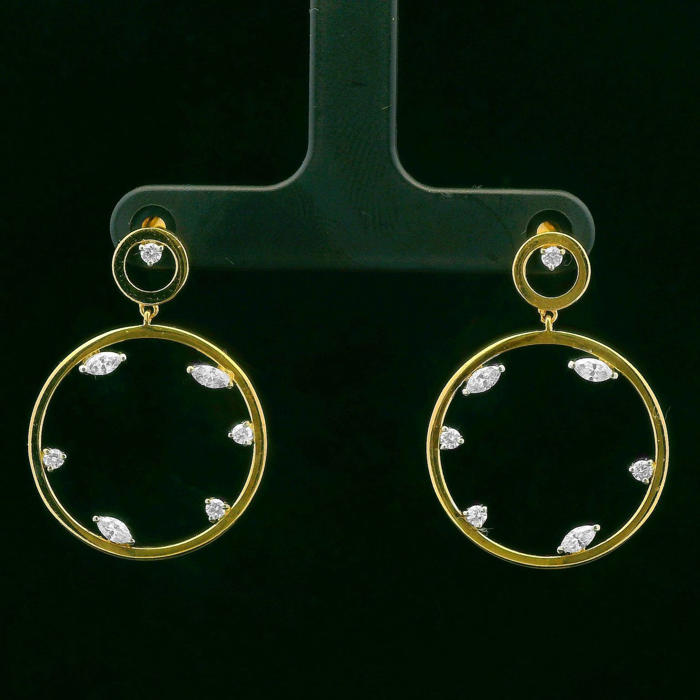 0.65CTW Diamond Elegant Gold Circle Earrings