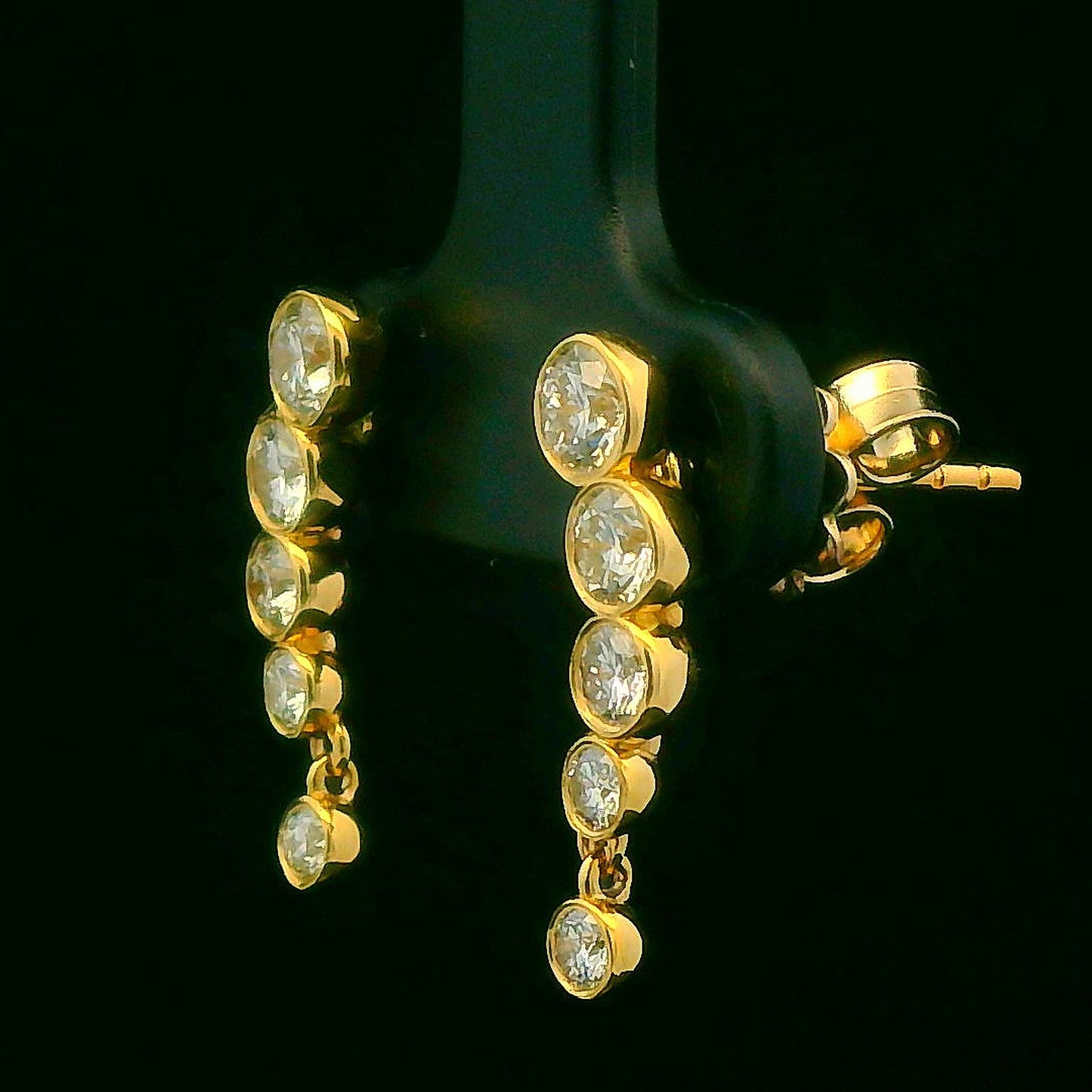 1.00CTW Elegant Gold Drop Earrings