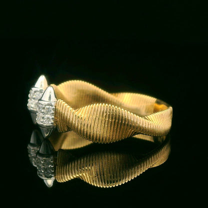 0.16CTW Elegant Gold and Diamond Ring