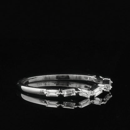 0.27CTW Elegant Baguette Diamond Ring