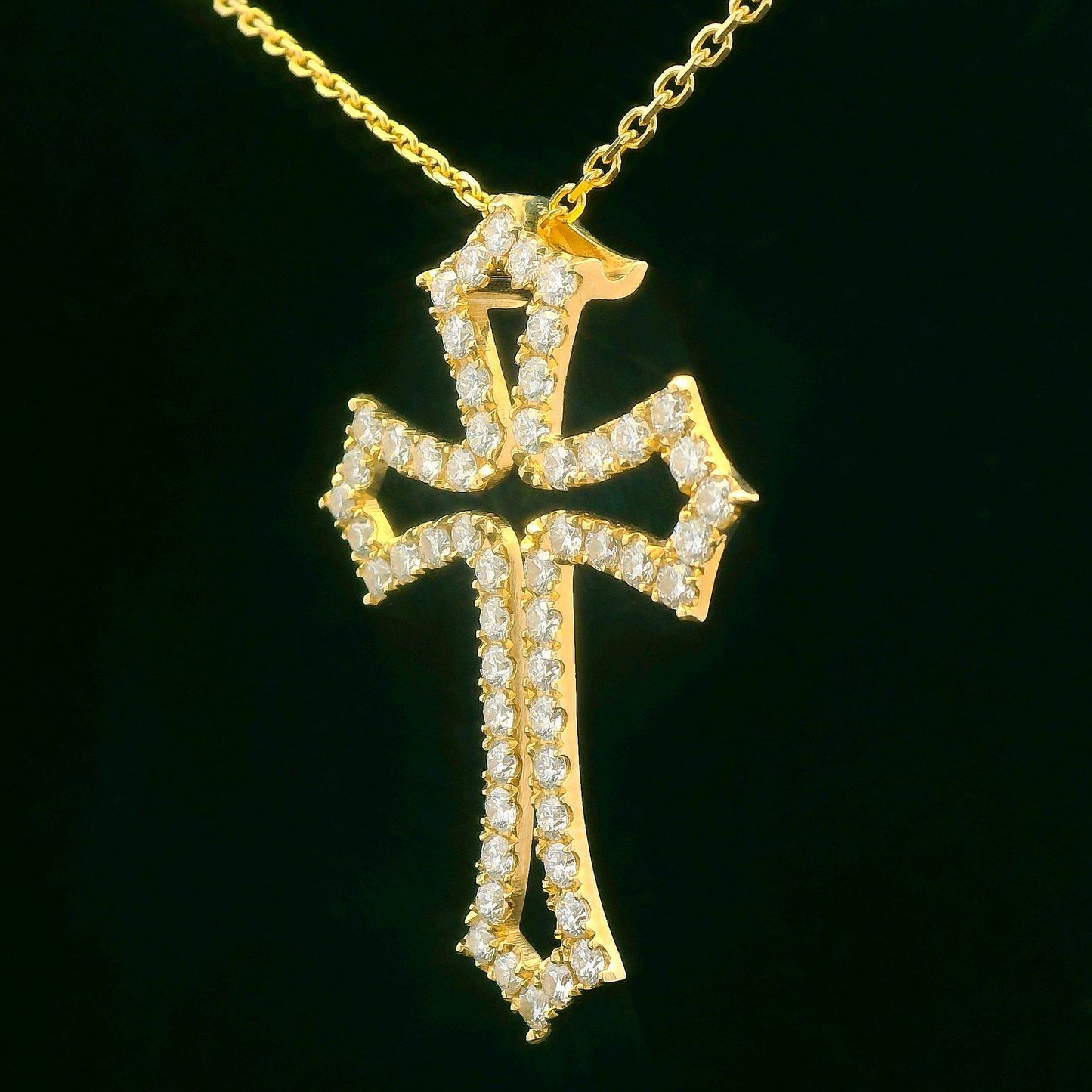 2.02CTW Round Brilliant Cut Elegant Diamond Cross Pendant