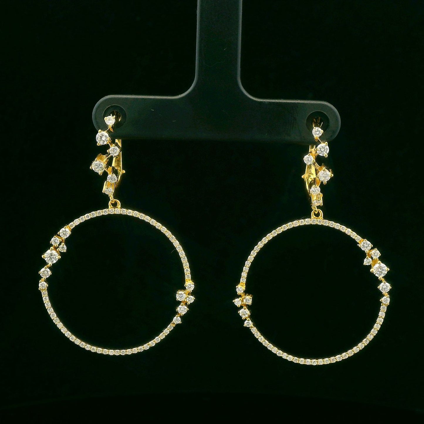 1.10CTW Round Brilliant Cut Elegant Diamond Hoop Earrings