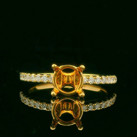 0.25CTW Elegant Gold Ring with Diamonds