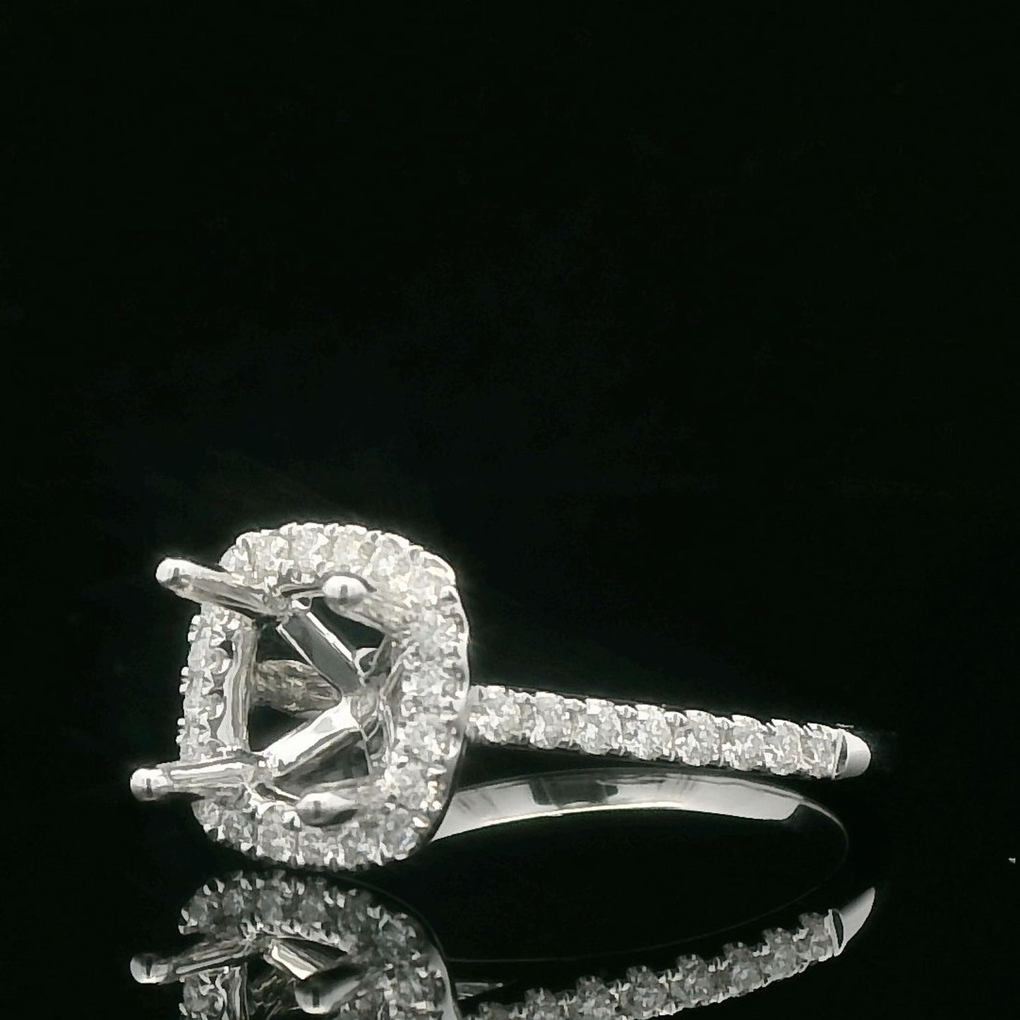 0.46CTW Elegant Square Diamond Ring