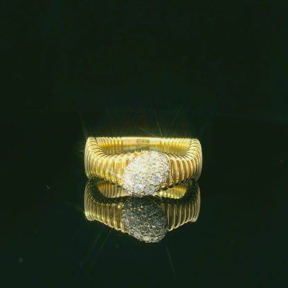 0.46CTW Round Brilliant Cut Elegant Gold Diamond Ring