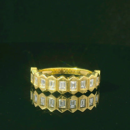 0.68CTW Elegant Gold Ring with Diamonds