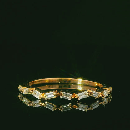 0.27CTW Elegant Geometric Gold Ring